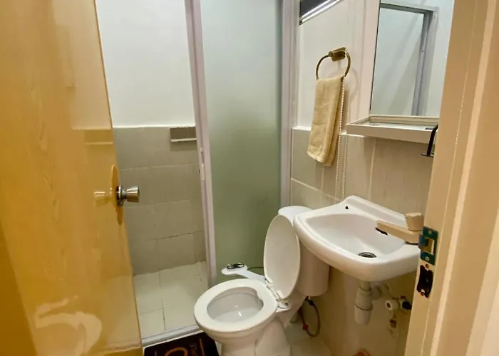 Olango Island - S&e-1 Tiny Fully Furnished With Hot Shower, Washer, Wi-fi, Netflix & King-size Bed Gasthuis 4*