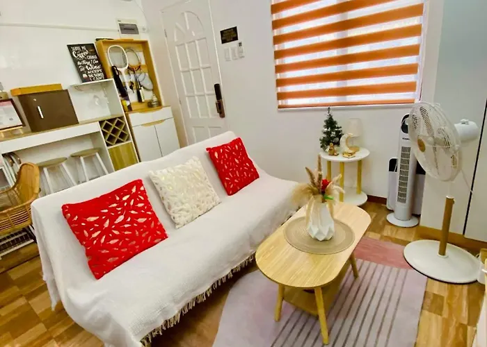Olango Island - S&e-1 Tiny Fully Furnished With Hot Shower, Washer, Wi-fi, Netflix & King-size Bed Gasthuis Lapu-Lapu City